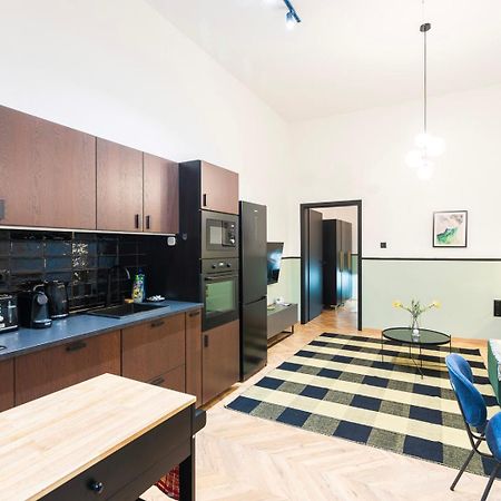 Luxury Peaceful Apartment By The St Stephen'S Basilica บูดาเปสต์ ภายนอก รูปภาพ