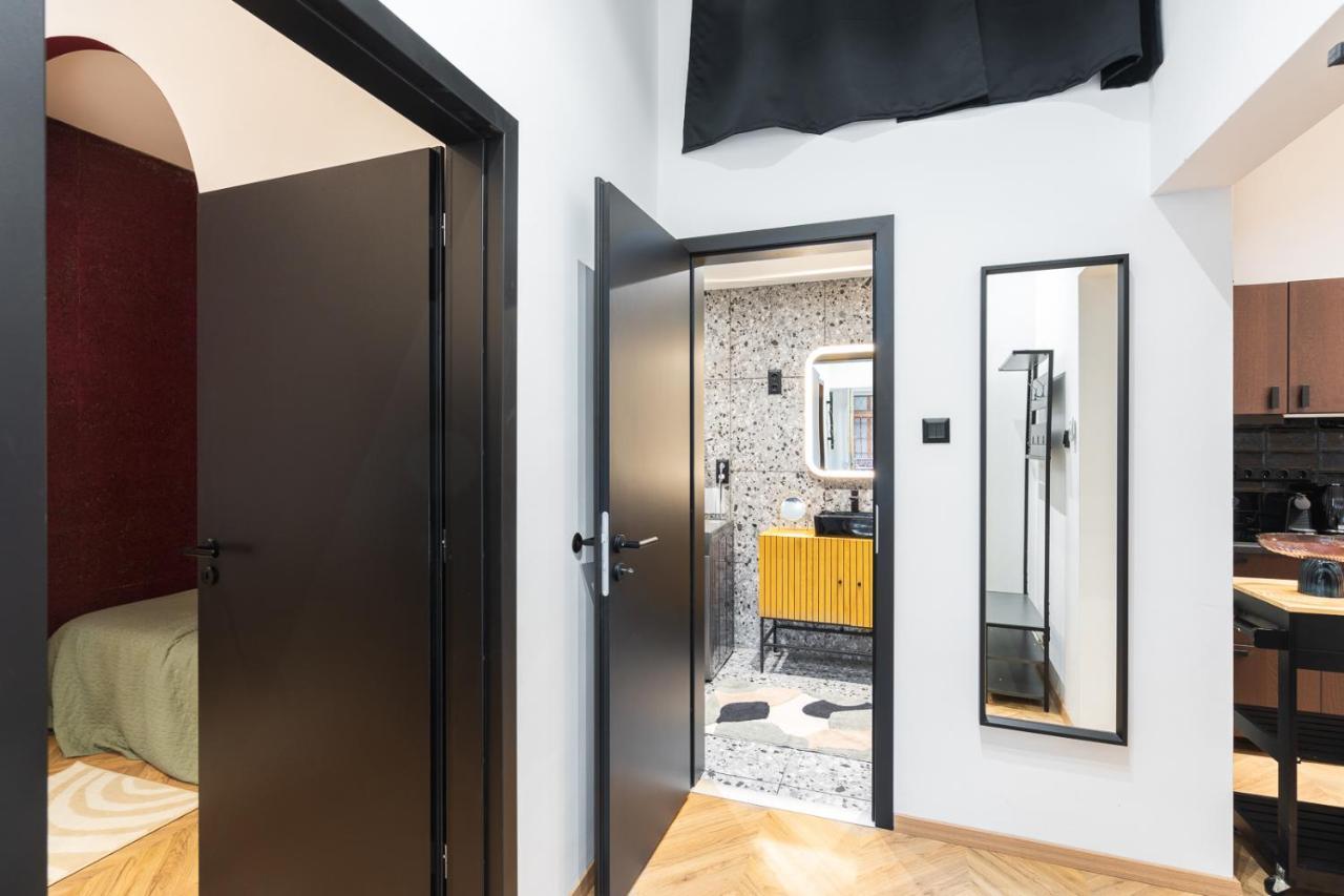 Luxury Peaceful Apartment By The St Stephen'S Basilica บูดาเปสต์ ภายนอก รูปภาพ