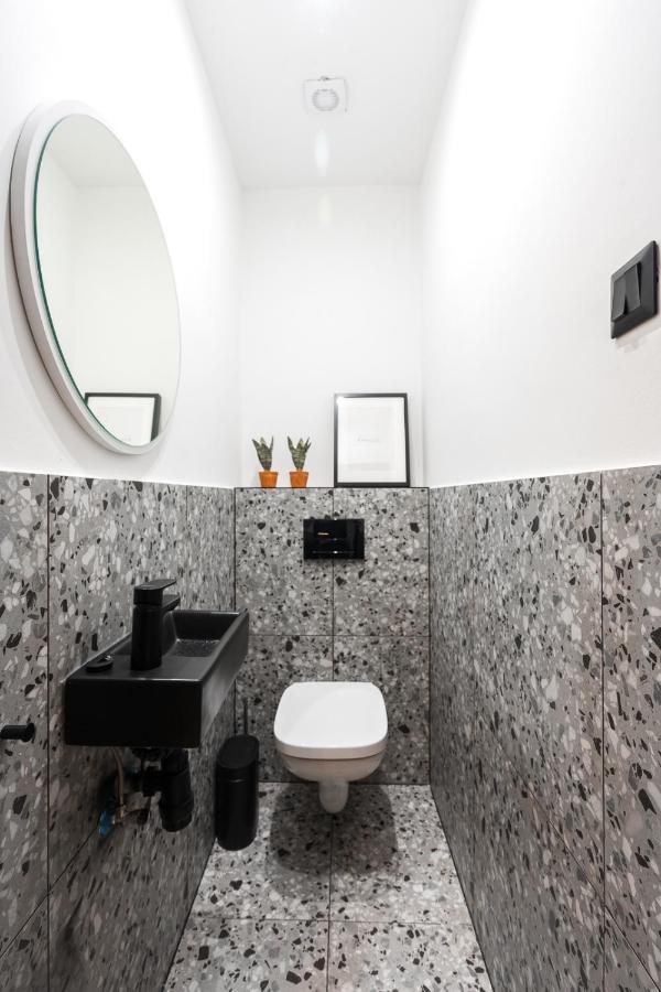Luxury Peaceful Apartment By The St Stephen'S Basilica บูดาเปสต์ ภายนอก รูปภาพ